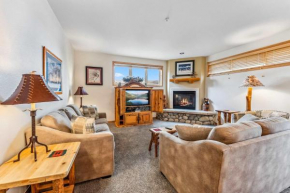 Breckenridge Condo: Large Patio & Shared Amenities
